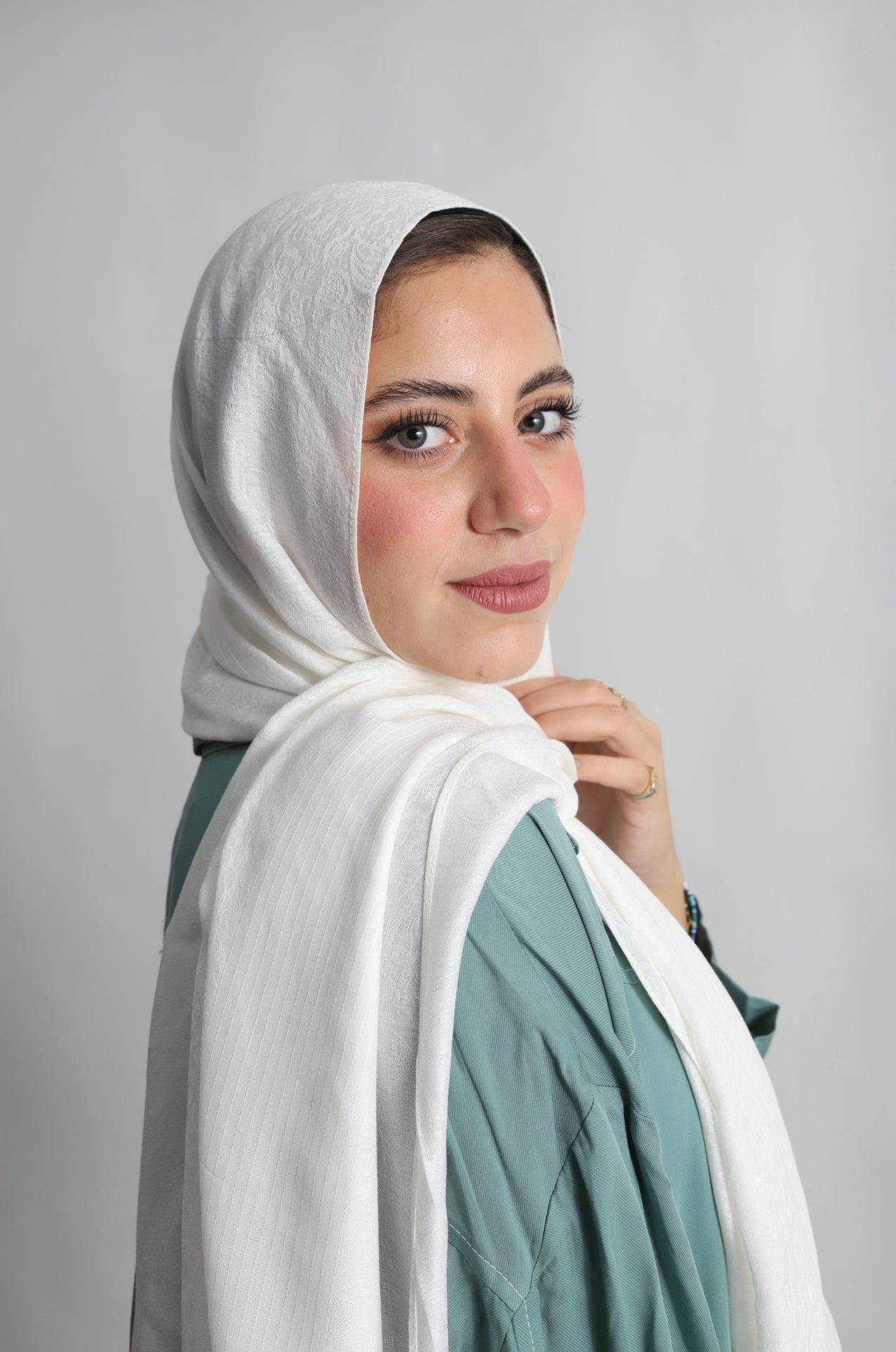 Offwhite linen scarf